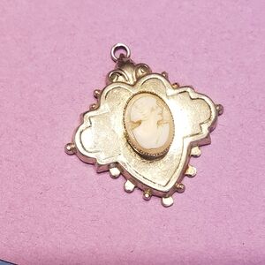 Elegant Gold Carved Shell Cameo Pendant